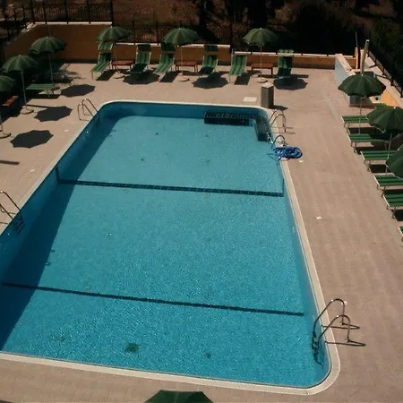 Ξενοδοχείο Complesso L'oasi 3*