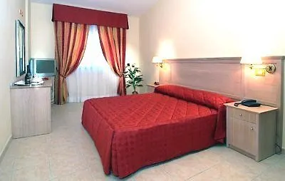 Ξενοδοχείο Complesso L'oasi 3*