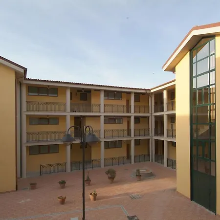 Hotel Complesso L'oasi 3*
